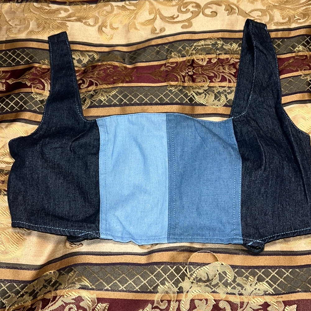 Lelis, S, blue